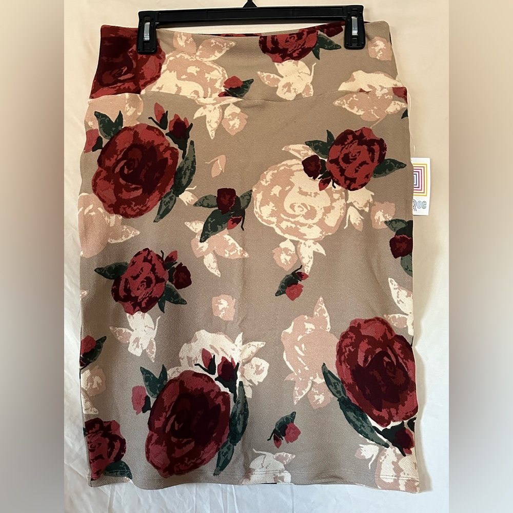 LulaRoe Cassie skirt 2XL. NWT